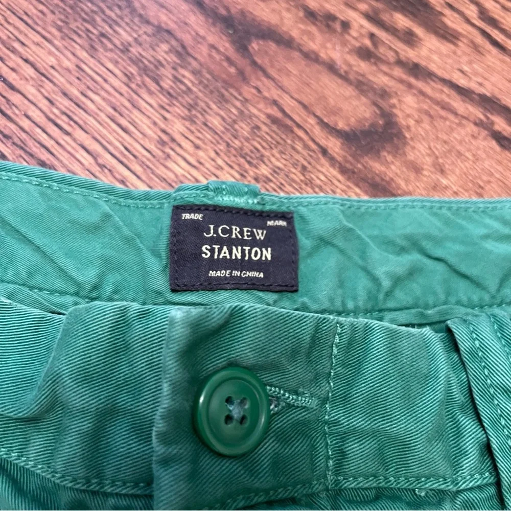 J. Crew Men's Classic Stanton Shorts 11” inseam Dark‎ Green Sz 35” Cotton Twill